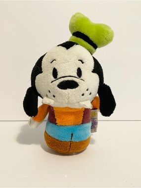 Hallmark Goofy Itty Bittys Disney Mickey Mouse + Friends Plush Toy 4”